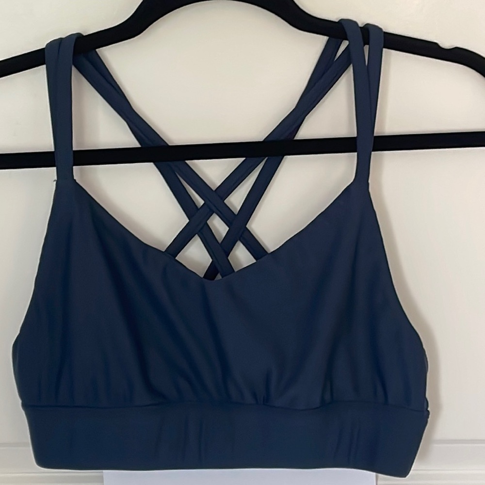 Vie Active Navy Strappy Sports Bra Medium